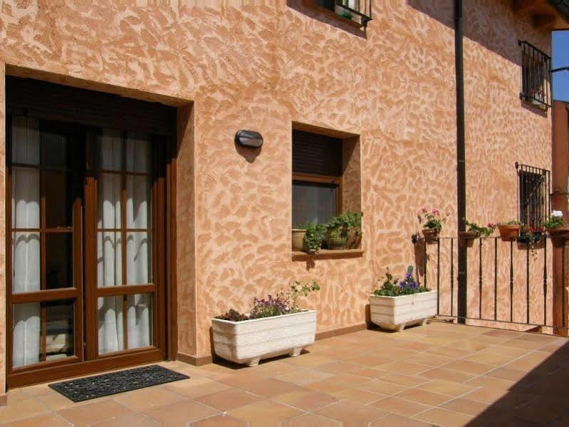 Casa Rural Patino Affittacamere Quintanas de Gormaz Esterno foto