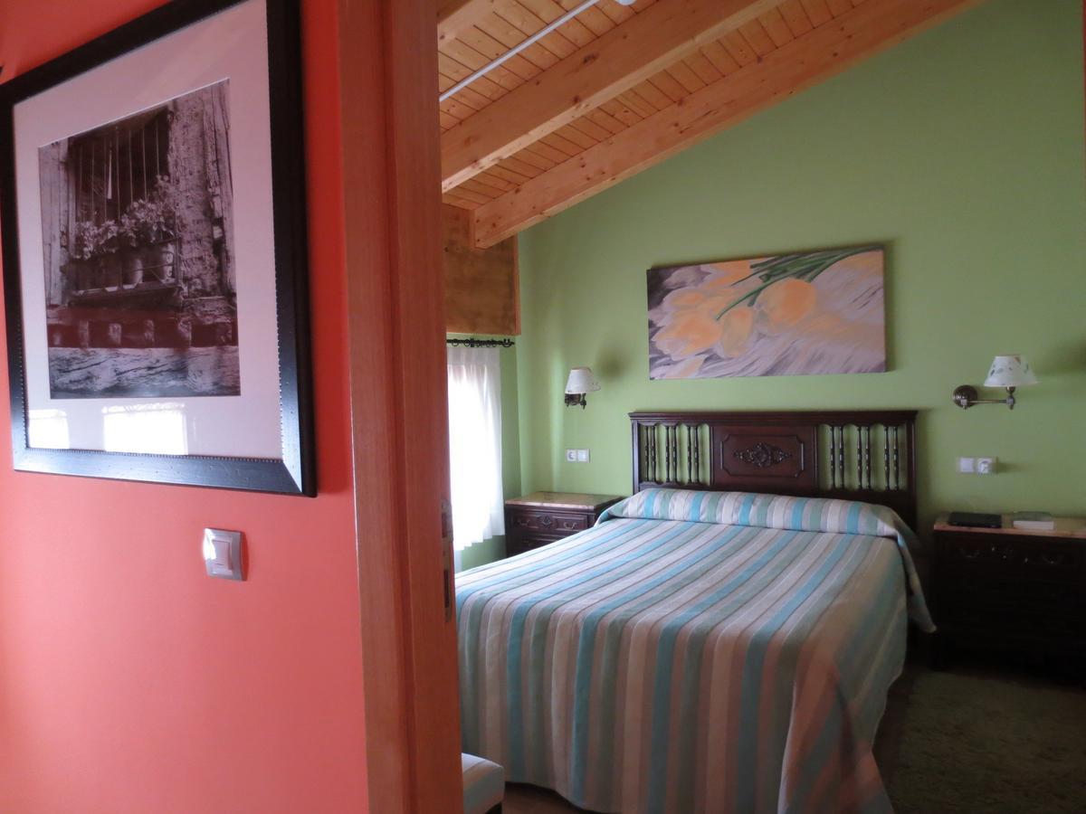 Casa Rural Patino Affittacamere Quintanas de Gormaz Esterno foto
